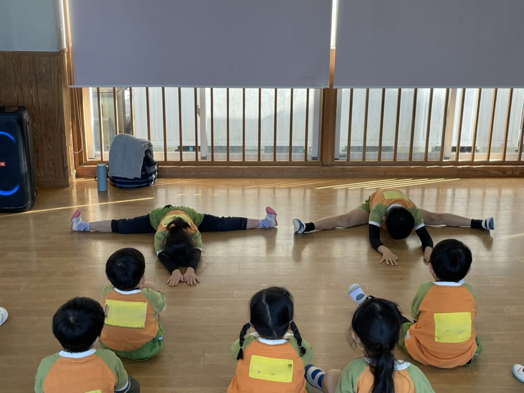 ダンス教室（R7.12.18）