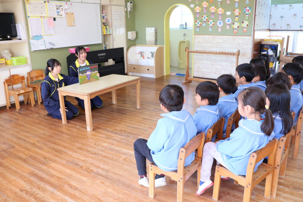 高校生による読み聞かせ（R８．２、18）